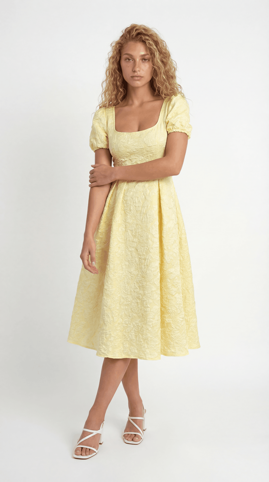 Lucia – Midi Sommerkleid in Apricot