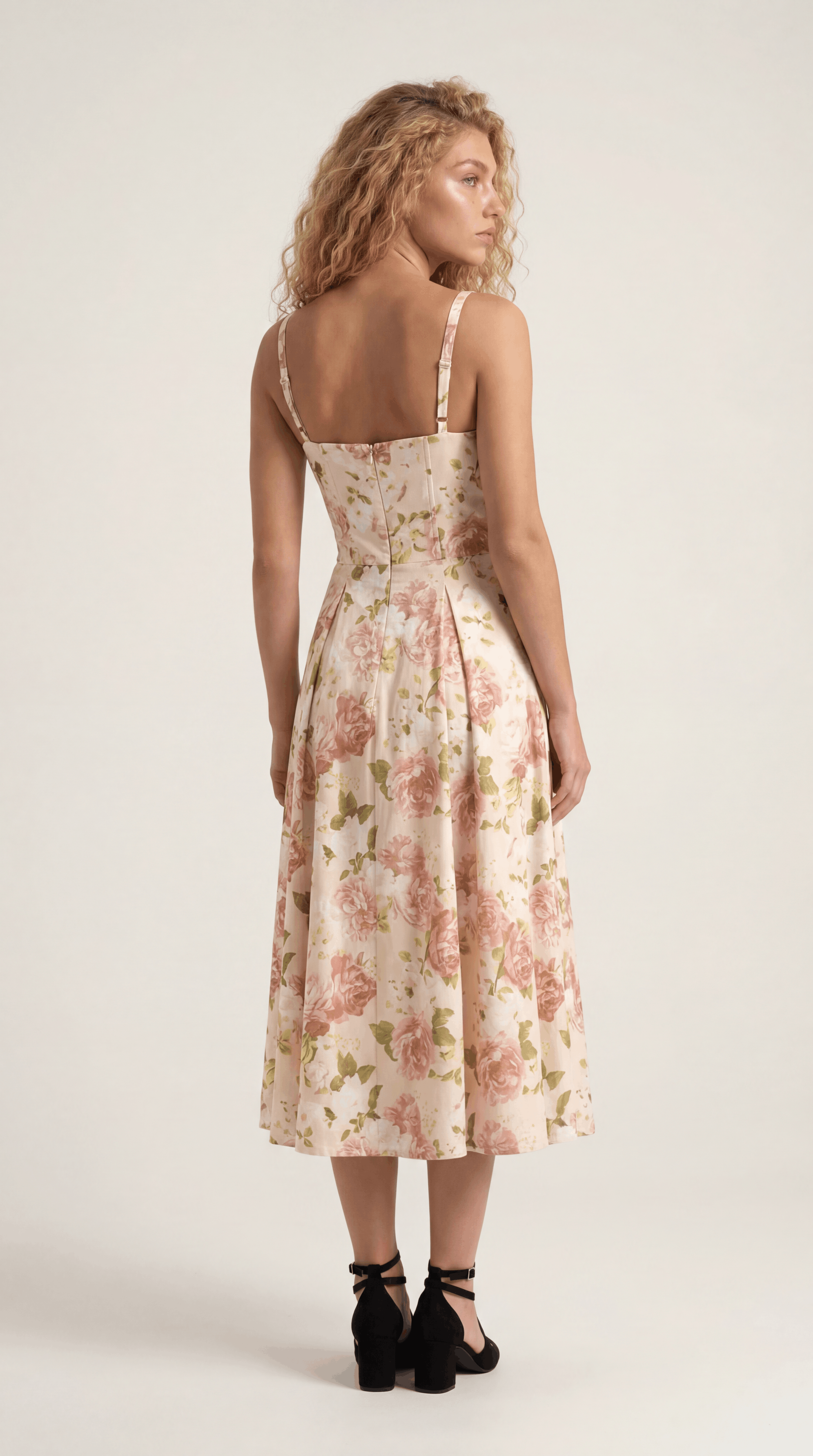Stella – Florales Midi Sommerkleid
