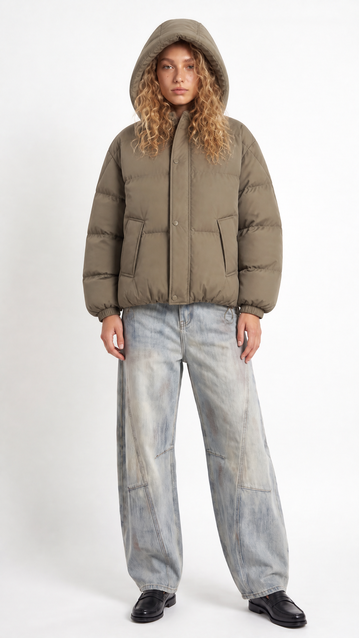 Runa – Daunenjacke mit Kapuze