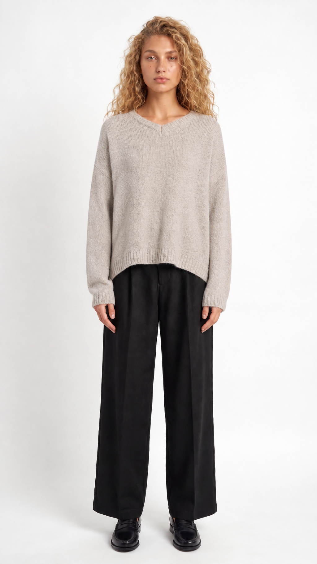 Lia – Strickpullover mit V-Ausschnitt