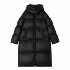 Freya – Lange Daunenjacke mit abnehmbarer Kapuze
